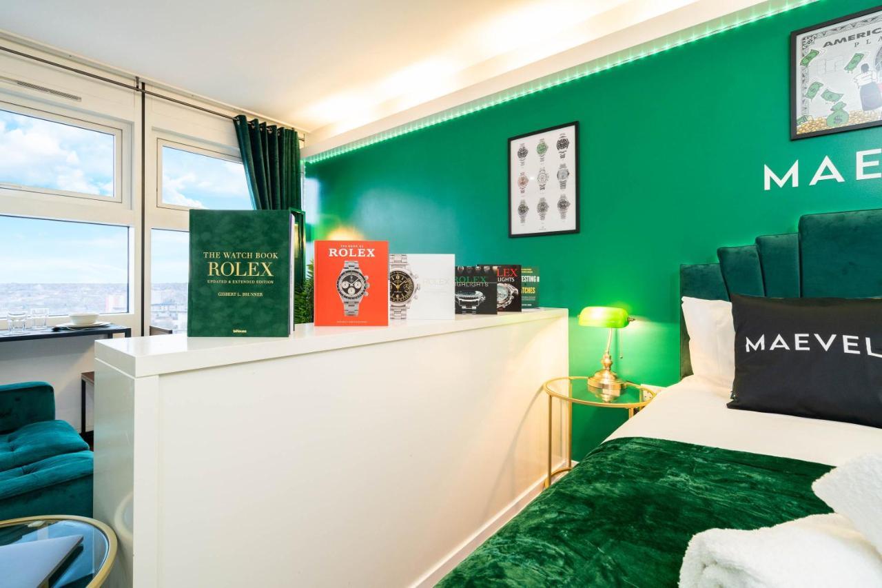 Maevela Apartments - Top Floor Rolex Themed Studio Apt Inside The Cube, Mailbox - Free Netflix & Wifi Birmingham Dış mekan fotoğraf